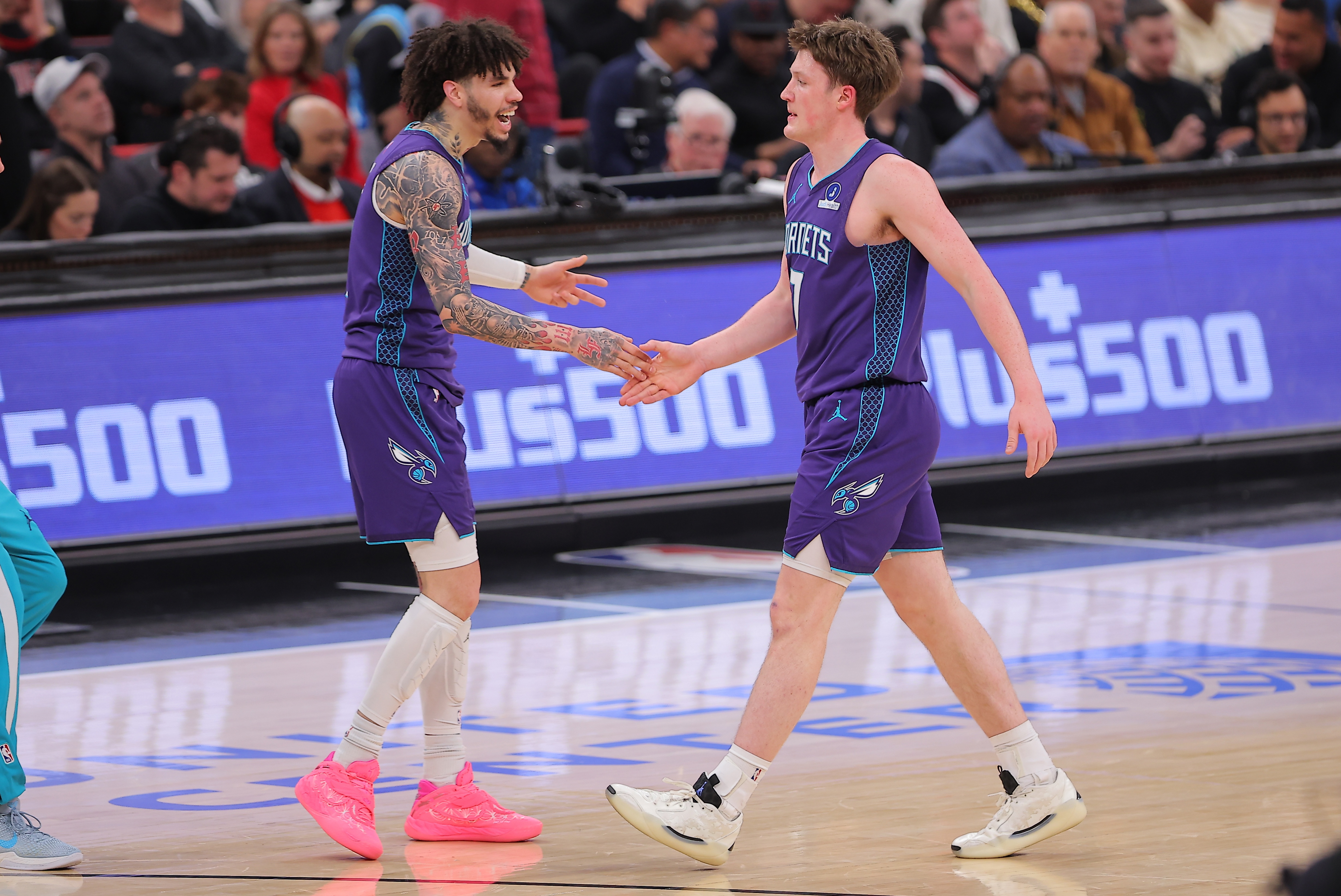 开云体育下载官网-NBA彩经：黄蜂拿下魔术&amp;勇士射落太阳分别锁定分区第八